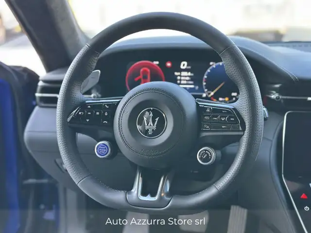 Maserati Granturismo view 12