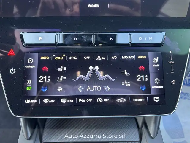 Maserati Granturismo view 14