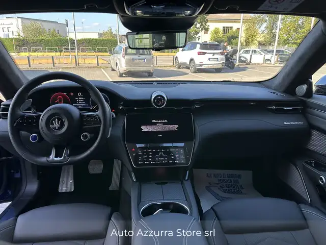 Maserati Granturismo view 11