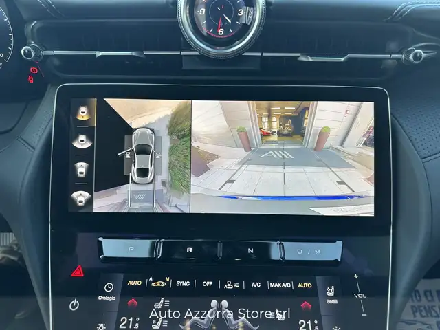 Maserati Granturismo view 13