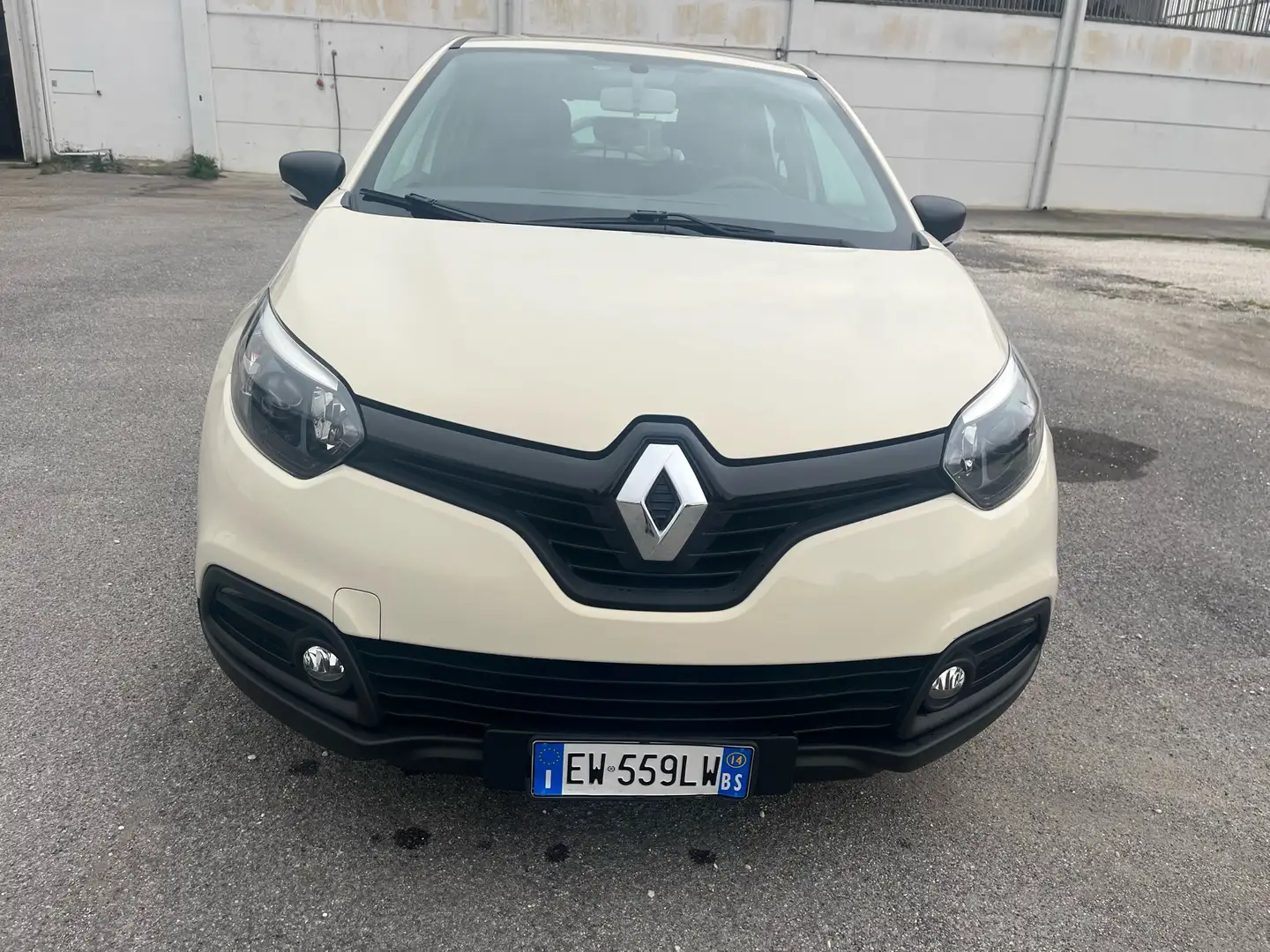 Renault Captur 0.9 tce Live s&s 90cv euro 5 B Blanc - 2