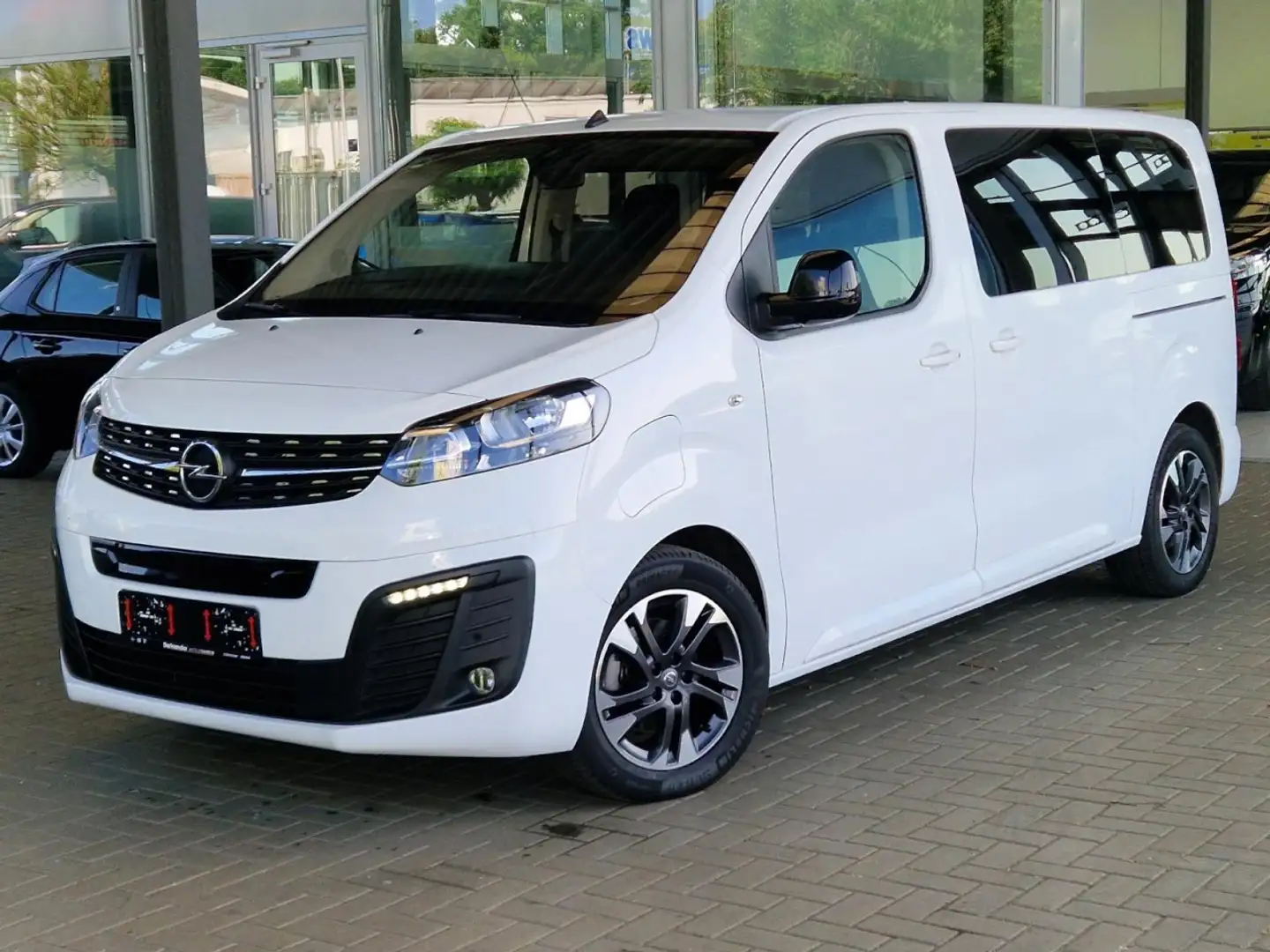 Opel Zafira -e Life M Edition **8-Sitzer/50 kW** Blanc - 2