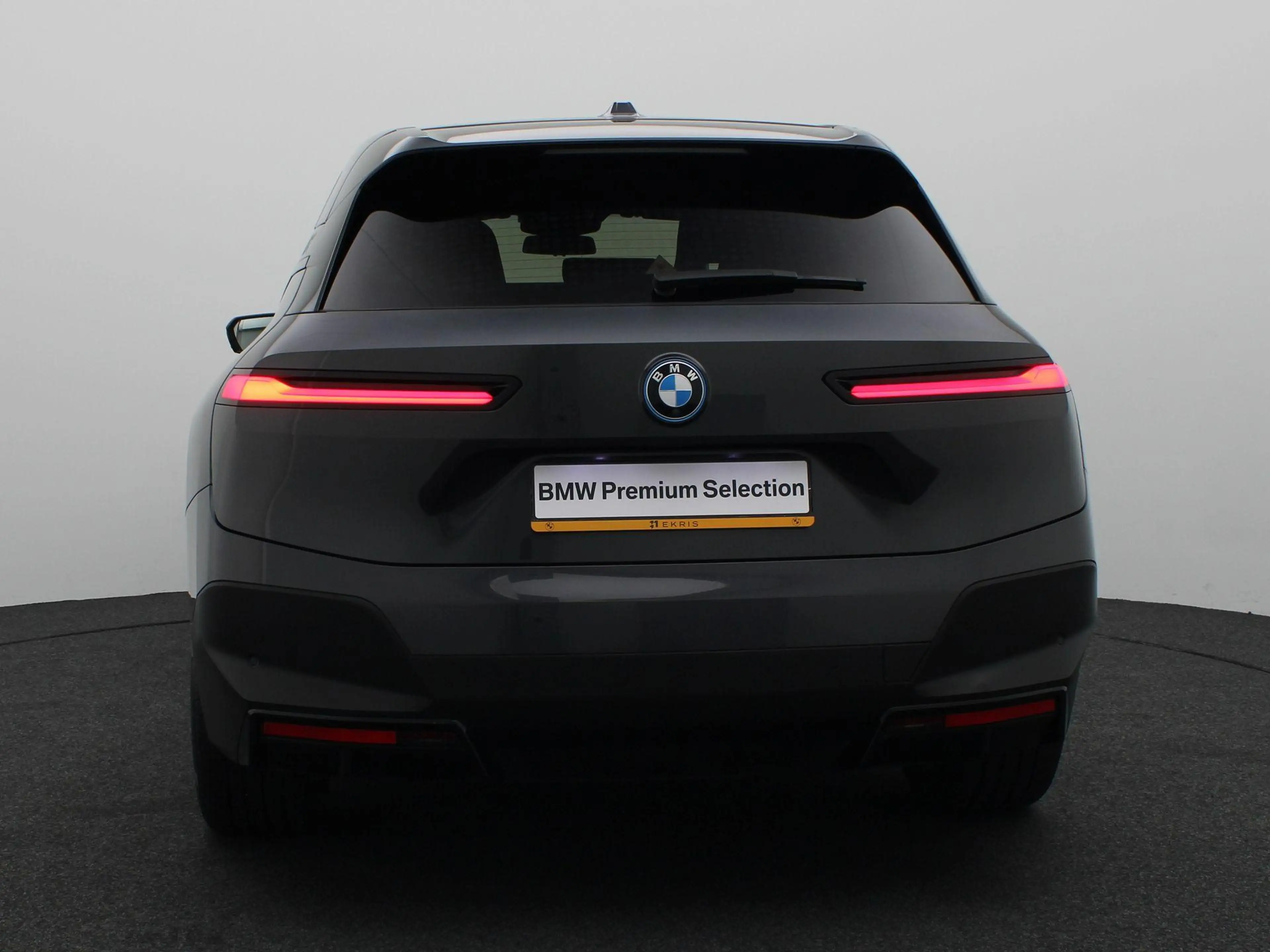 BMW iX xDrive40 Essence Pack | Comfort Access | Shadow Li — photo 5