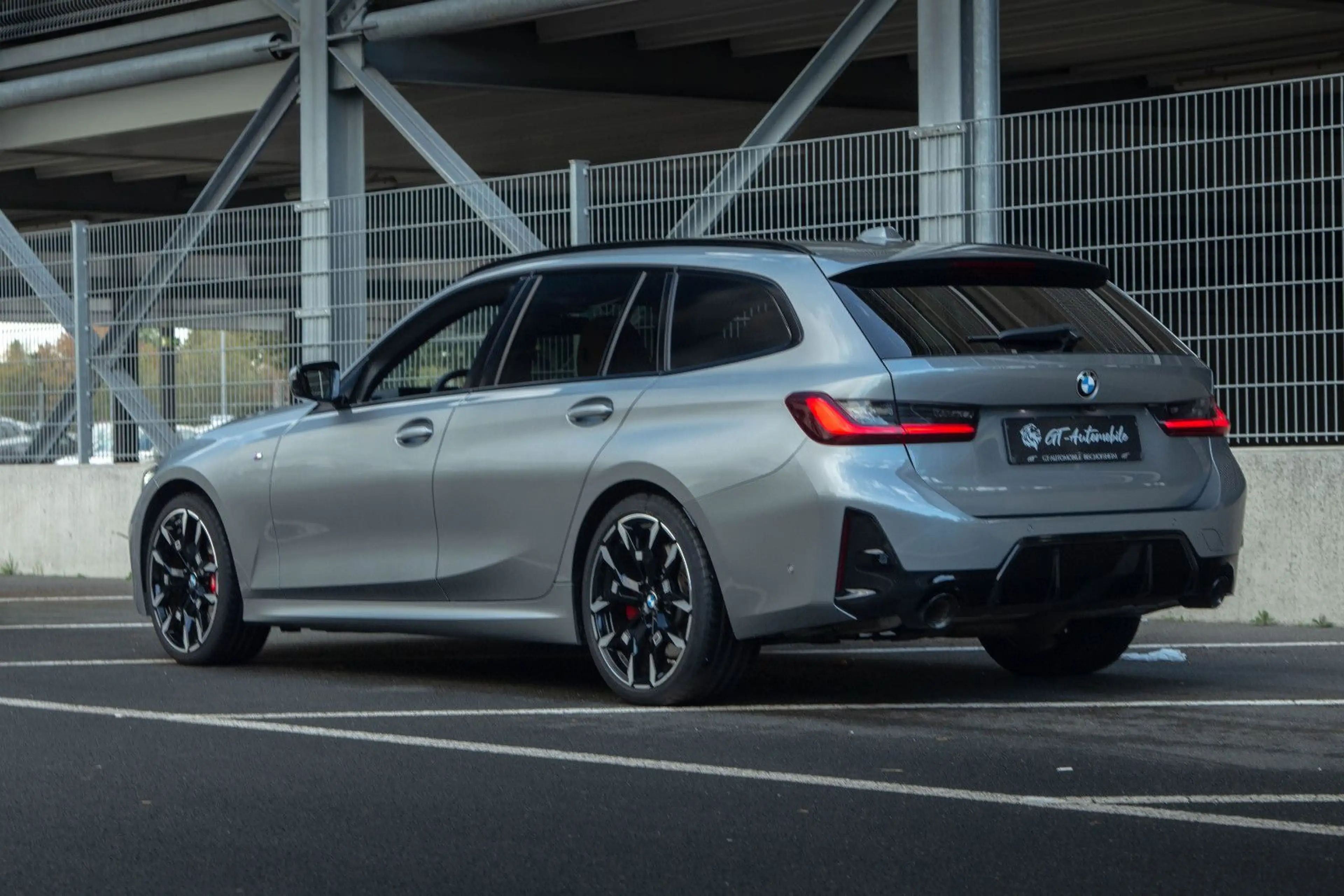 BMW 320 d xDrive *M Sport PRO*PANO*HUD*360°*19"Zoll* — photo 12