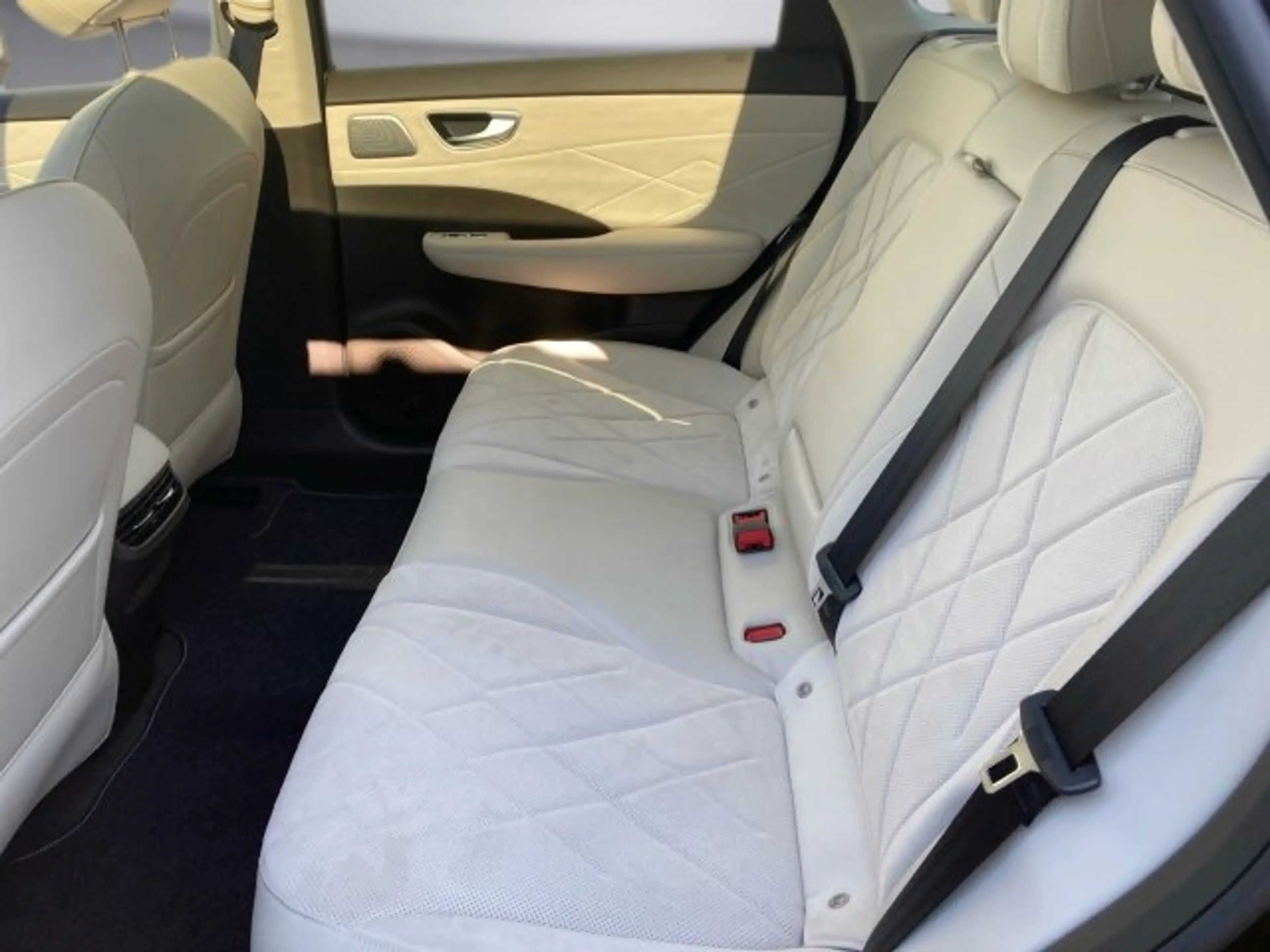 MG MGS6 EV S6 Luxury 2WD 77kwh/180kw Österreich Paket EV/PHEV — photo 12