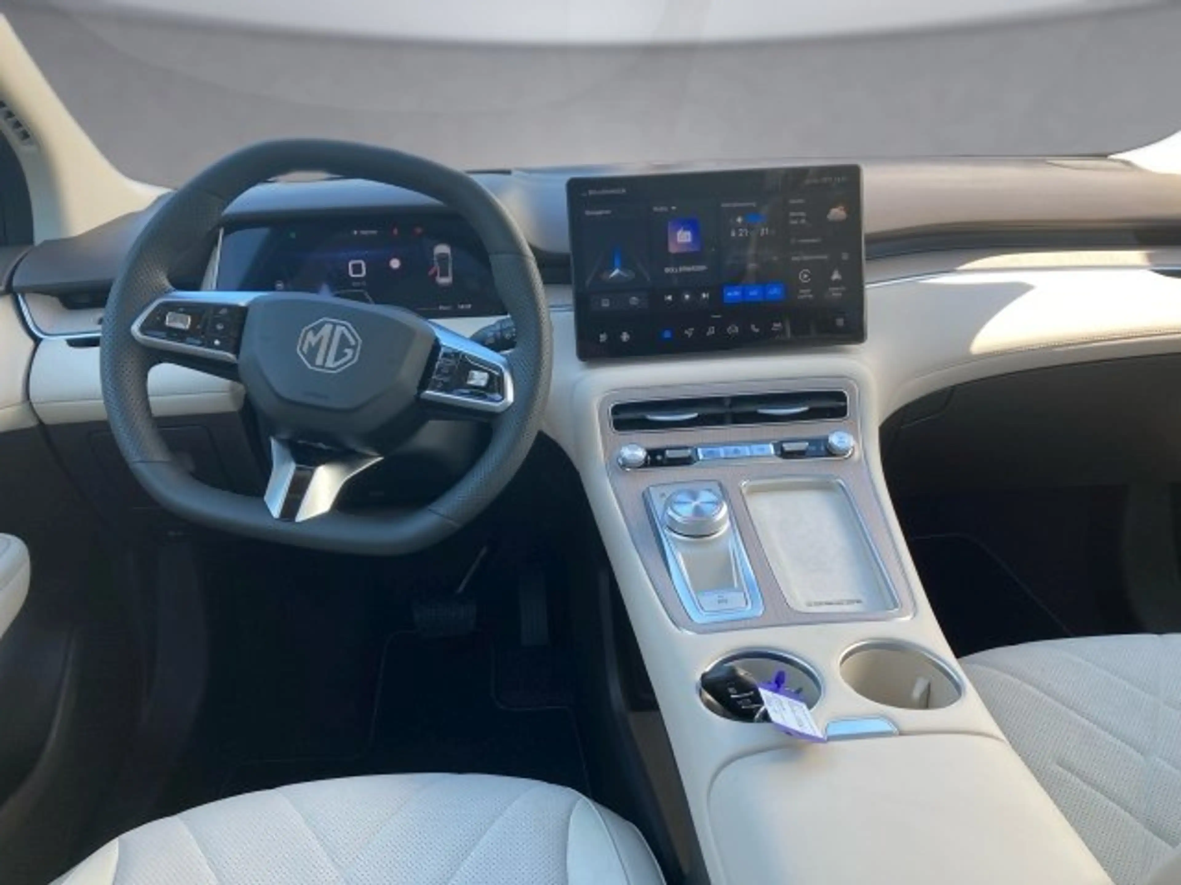 MG MGS6 EV S6 Luxury 2WD 77kwh/180kw Österreich Paket EV/PHEV — photo 9