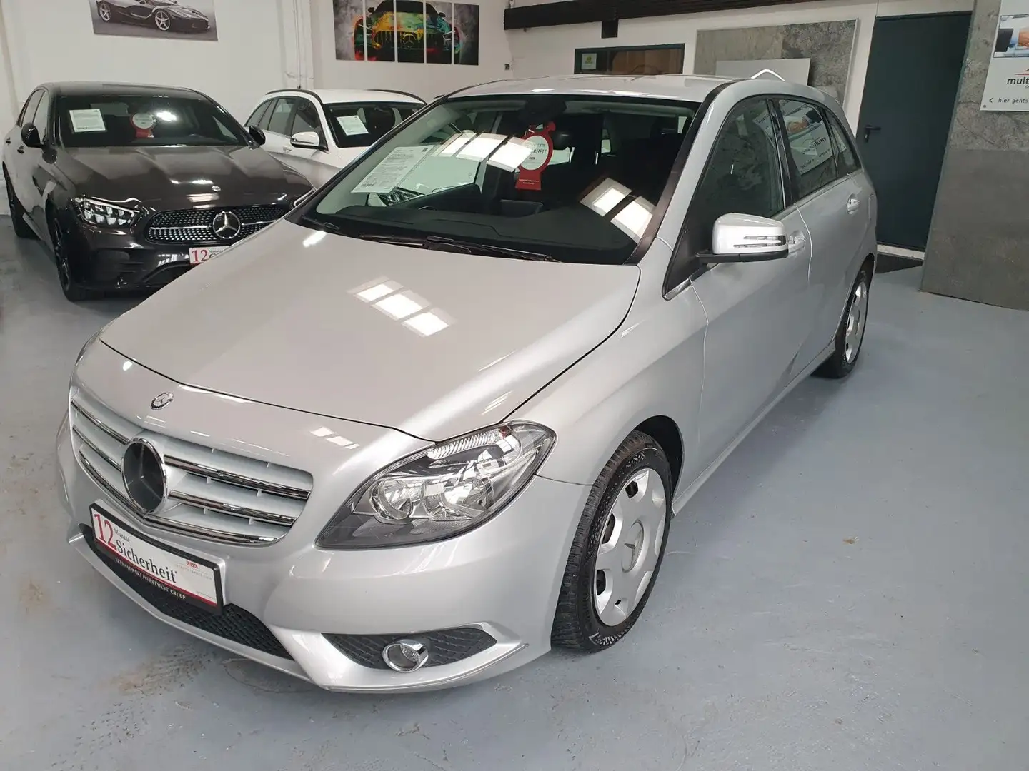 Mercedes-Benz B 180 CDI / d |7G-DCT|Navi|Tempomat|AHK|Sitzhz| Zilver - 1