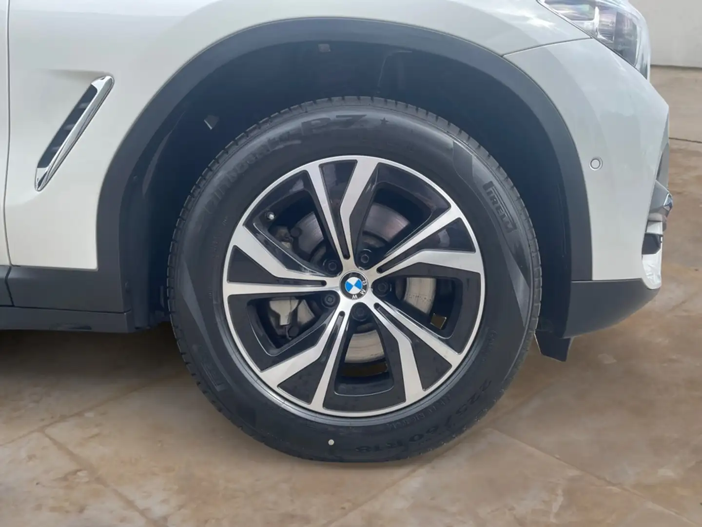 BMW X3 xDrive30e Luxury Line + GARANTIE Weiß - 2