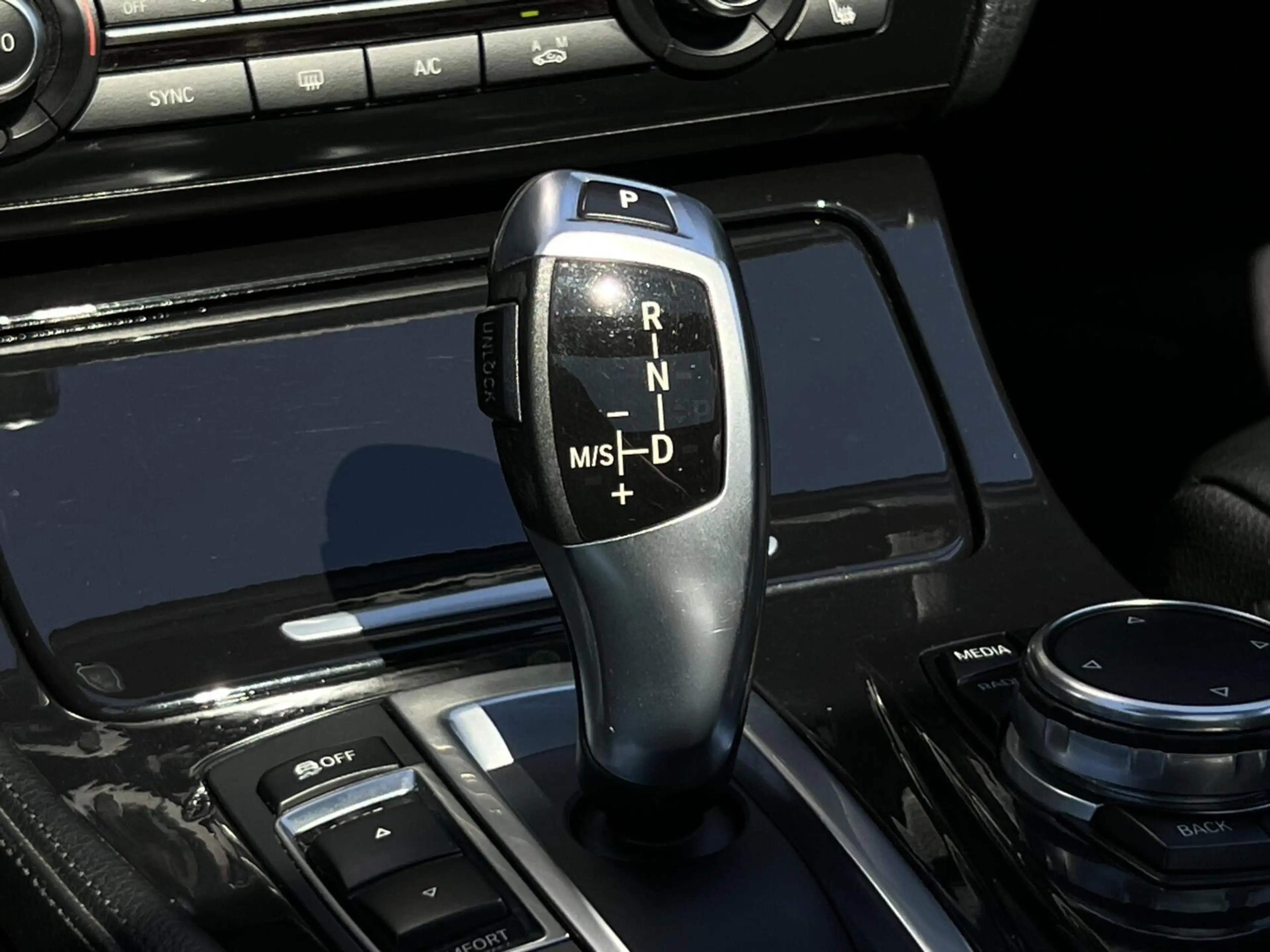 BMW 525 5-serie Touring 525d High Executive, EURO 6, PANOR — photo 19