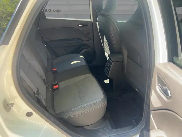 Renault Captur view 9