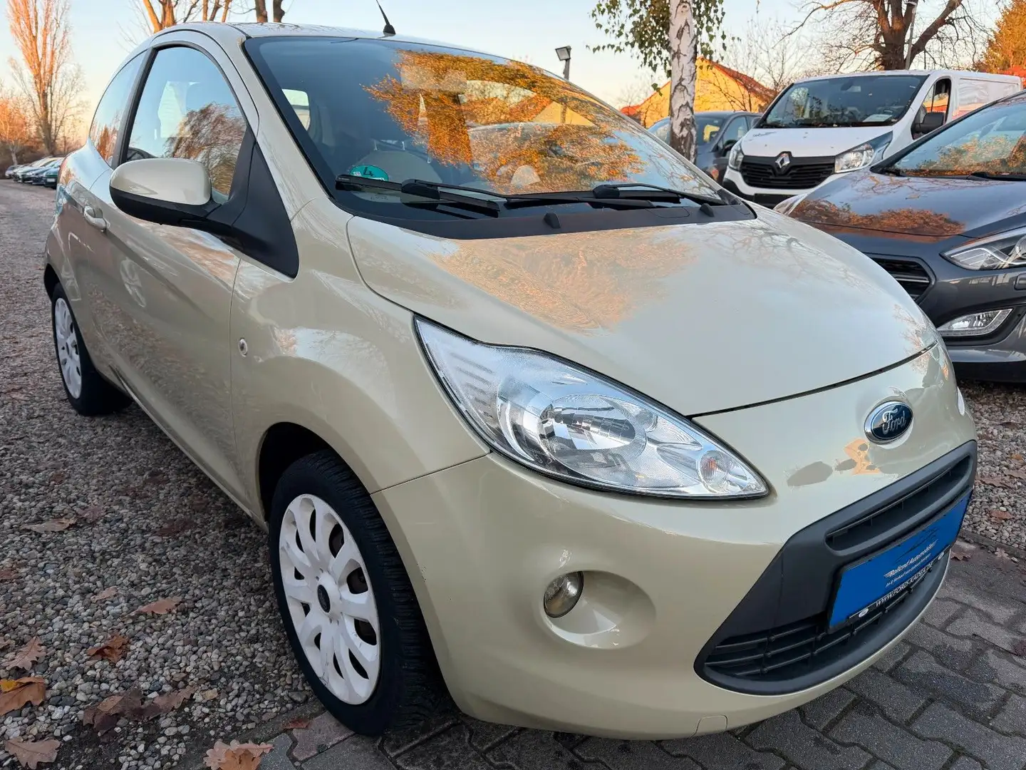 Ford Ka/Ka+ Titanium*2.HD*Klima*SHZ*FHZ*63.TKM*TÜV NEU Beige - 2