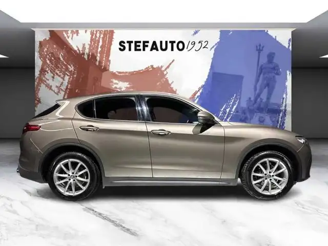 Alfa Romeo Stelvio view 3