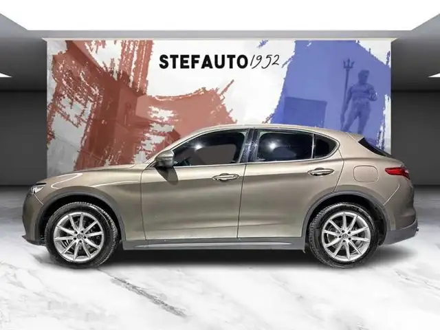 Alfa Romeo Stelvio view 4