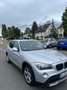 BMW X1 sDrive18d srebrna - thumbnail 2
