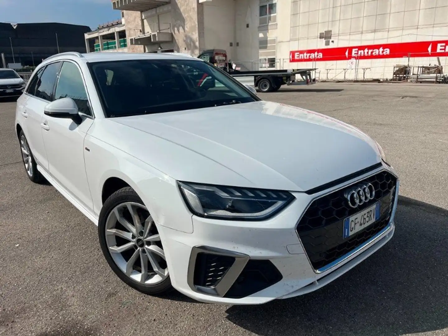 Audi A4 Avant 40 2.0 g-tron S Line edition 170cv s-tronic Bianco - 1