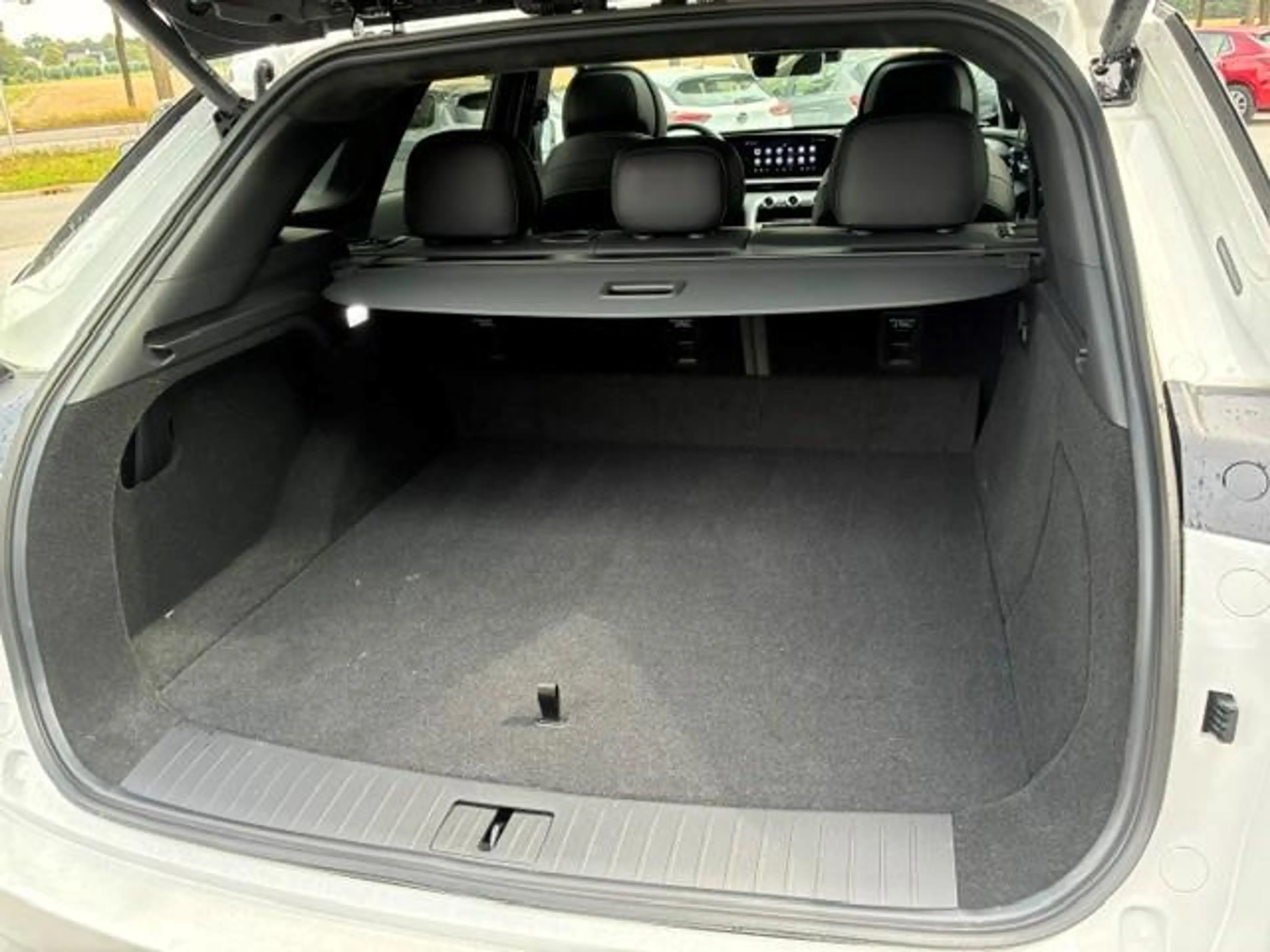 Omoda 9 Super Hybrid System 537 PK AWD | 7 jaar garantie | — photo 12