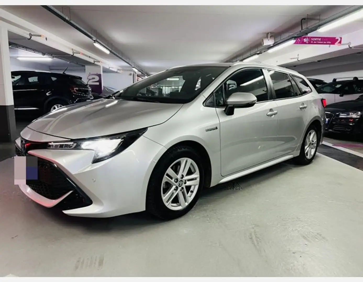 Toyota Corolla 122H DYNAMIC BUSINESS + MY22***TVA***14917¤ ht Grijs - 1