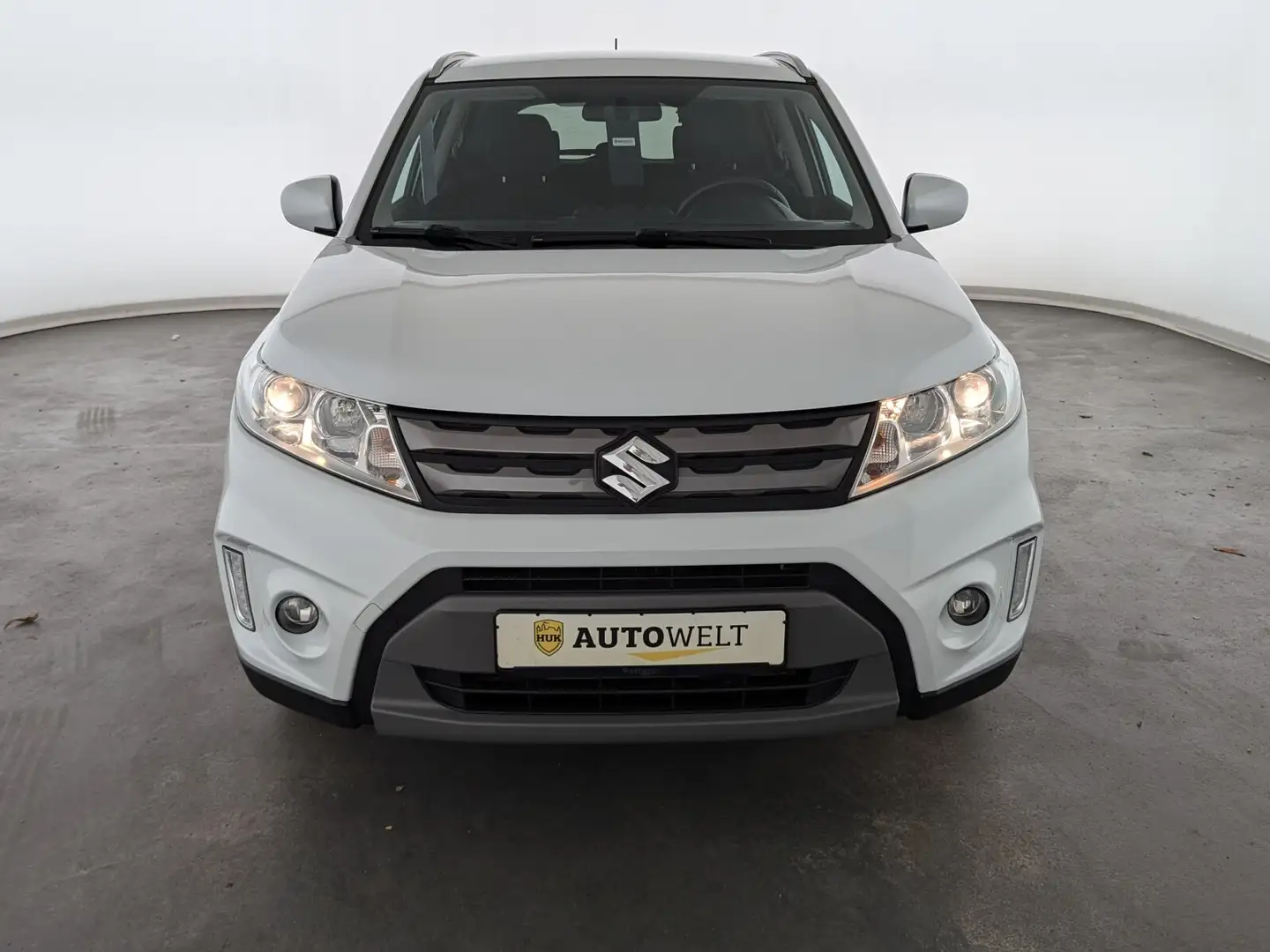 Suzuki Vitara Vitara 1.6 Club 4x2 AHK+NAVI+SHZ+TEMP+ Klima/eFH. Weiß - 2