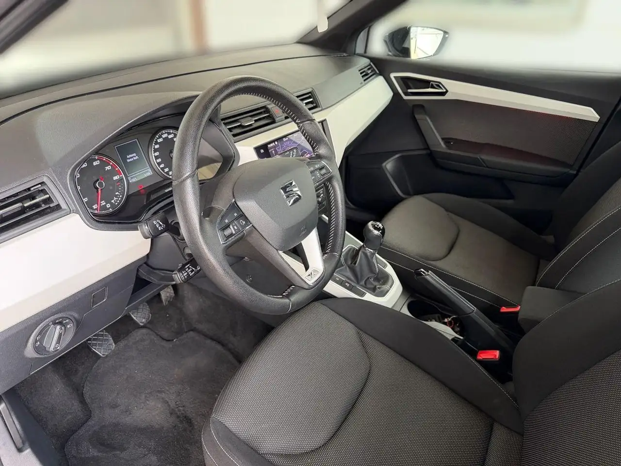 SEAT Arona Xcellence 1.0 TSI *ACC*RFK*SHZ*NAVI*KLIMA*, миниатюра 10