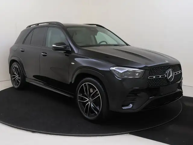 Mercedes-Benz Gle view 2