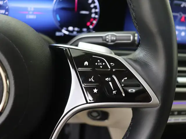 Mercedes-Benz Gle view 13