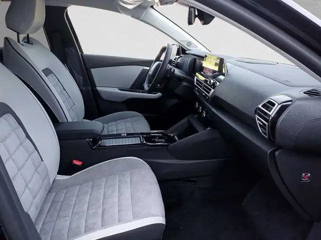 Citroen C4 view 7