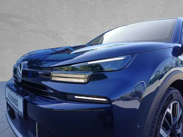 Citroen C4 view 4