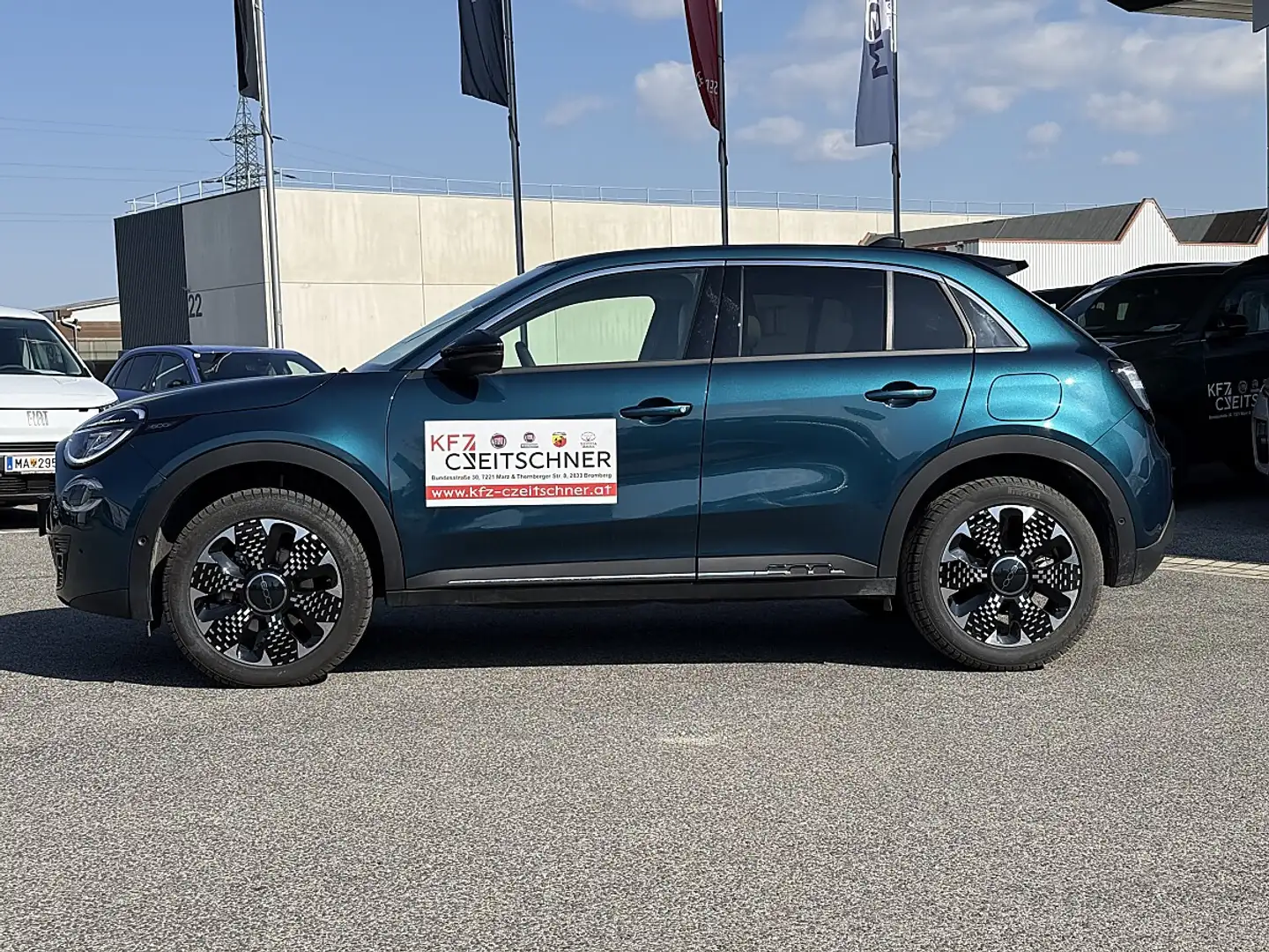 Fiat 600 Hybrid mHEV 145 6-Gang eDCT La Prima Grün - 2