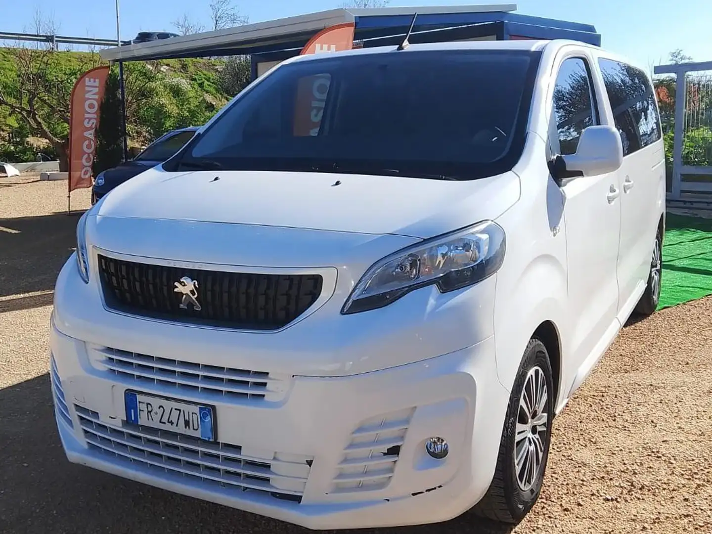 Peugeot Traveller Blanc - 1