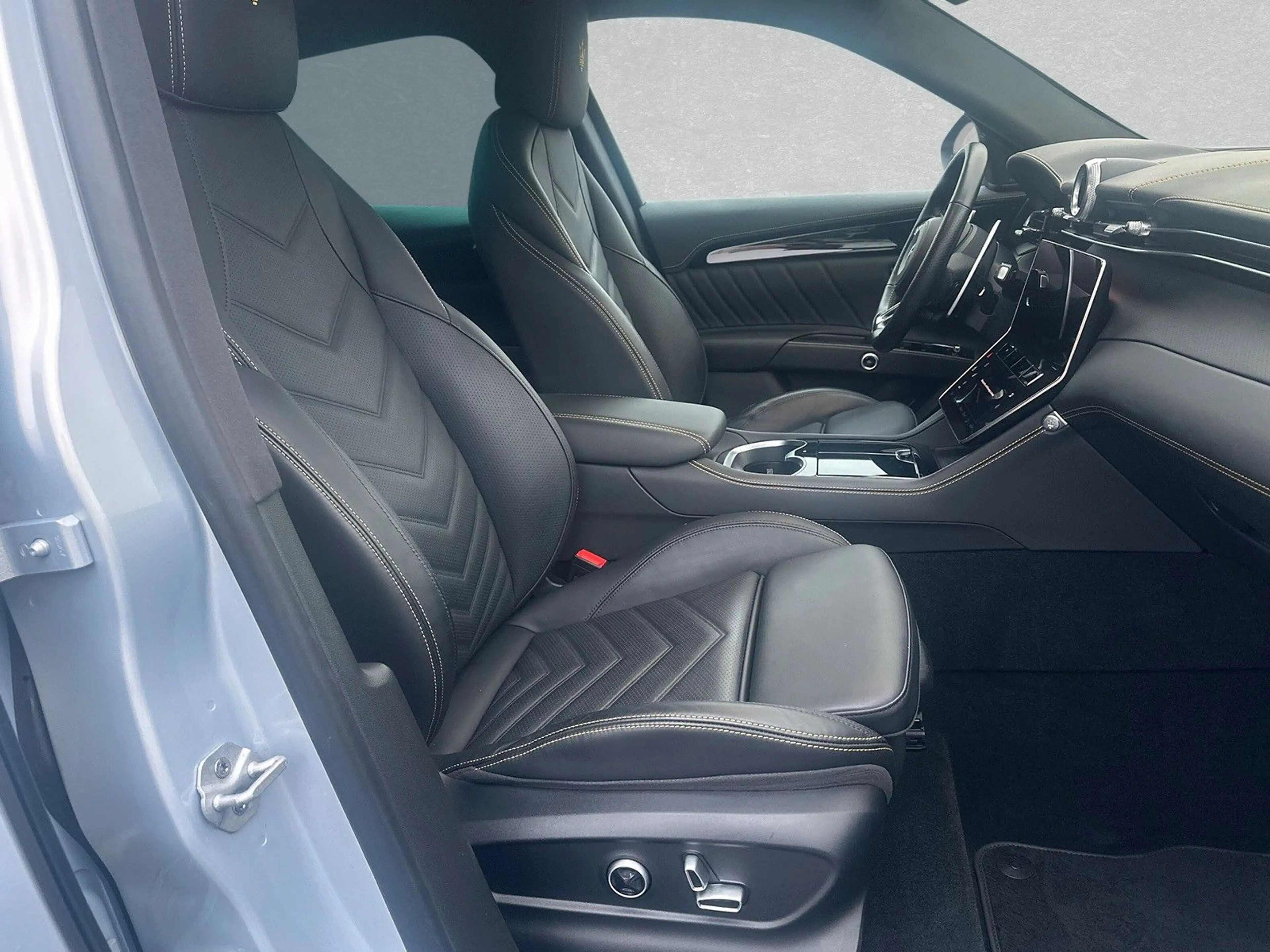 Maserati Grecale Modena  Hybrid AWD AHK ACC HUD LED — photo 3