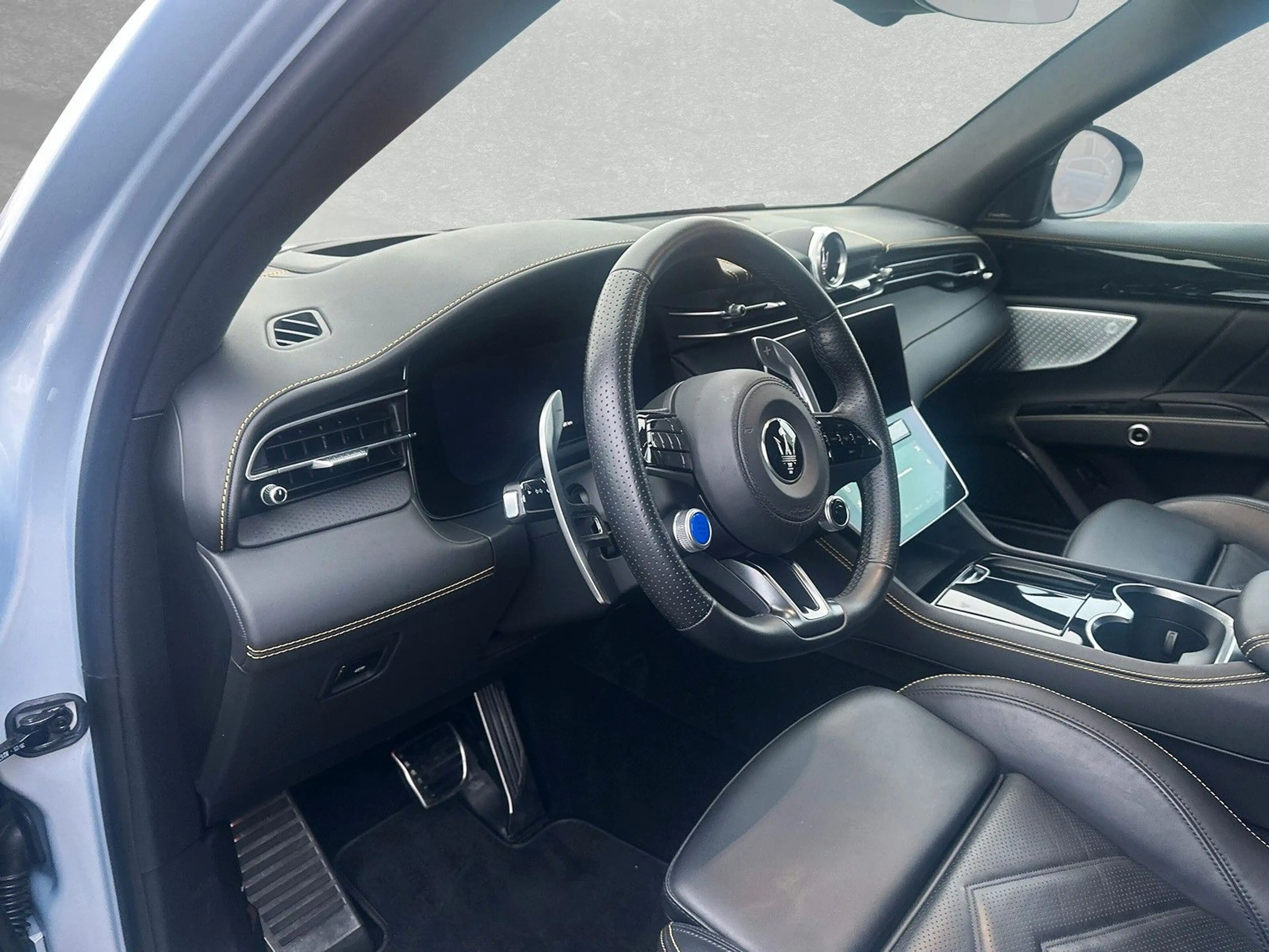 Maserati Grecale Modena  Hybrid AWD AHK ACC HUD LED — photo 7