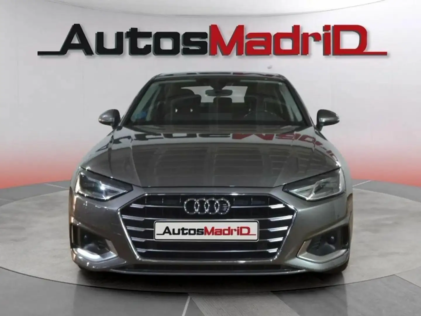 Audi A4 Advanced 35 TDI 120kW 163CV S tronic Gris - 2
