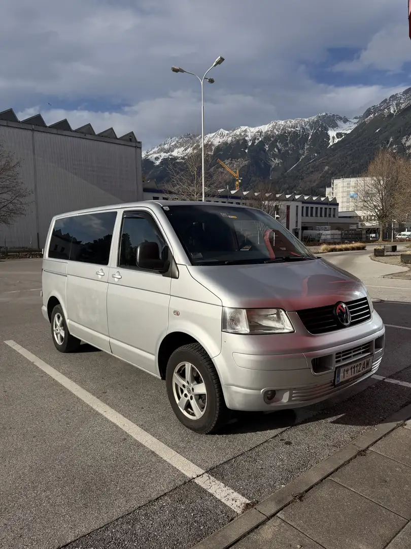 Volkswagen T5 Caravelle LR Trendline 2,5 TDI D-PF - 2