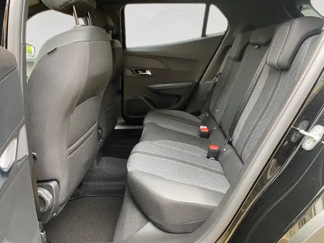 Peugeot 2008 view 8