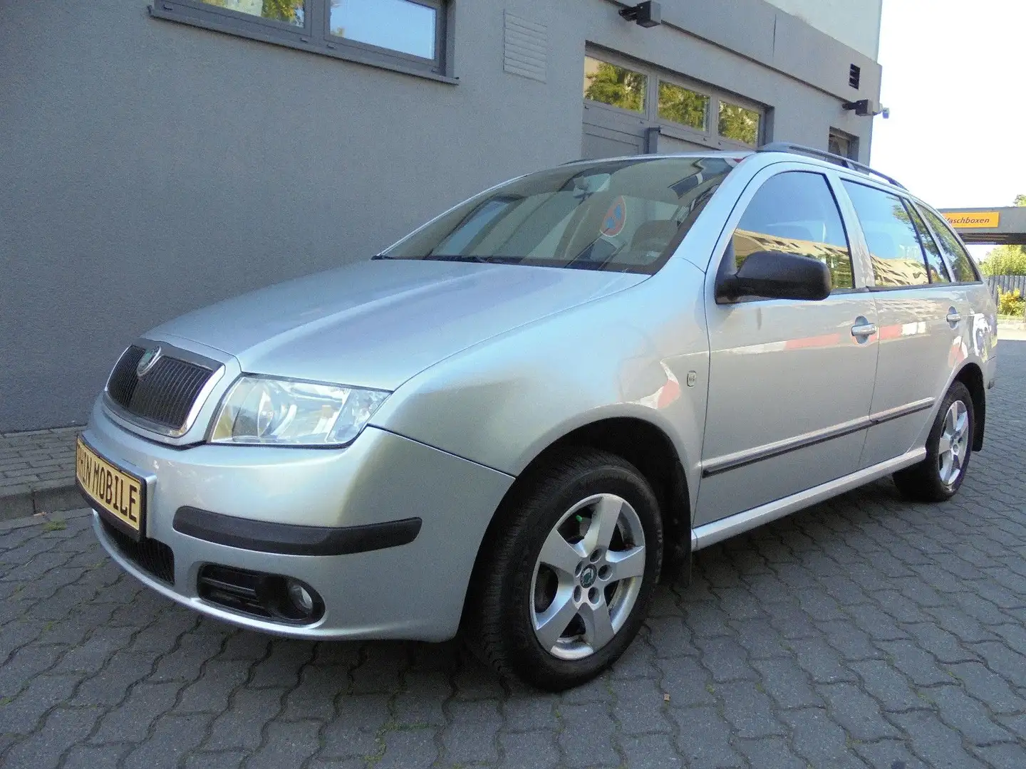 Skoda Fabia Combi 1.4 16V Ambiente Automatik - 2