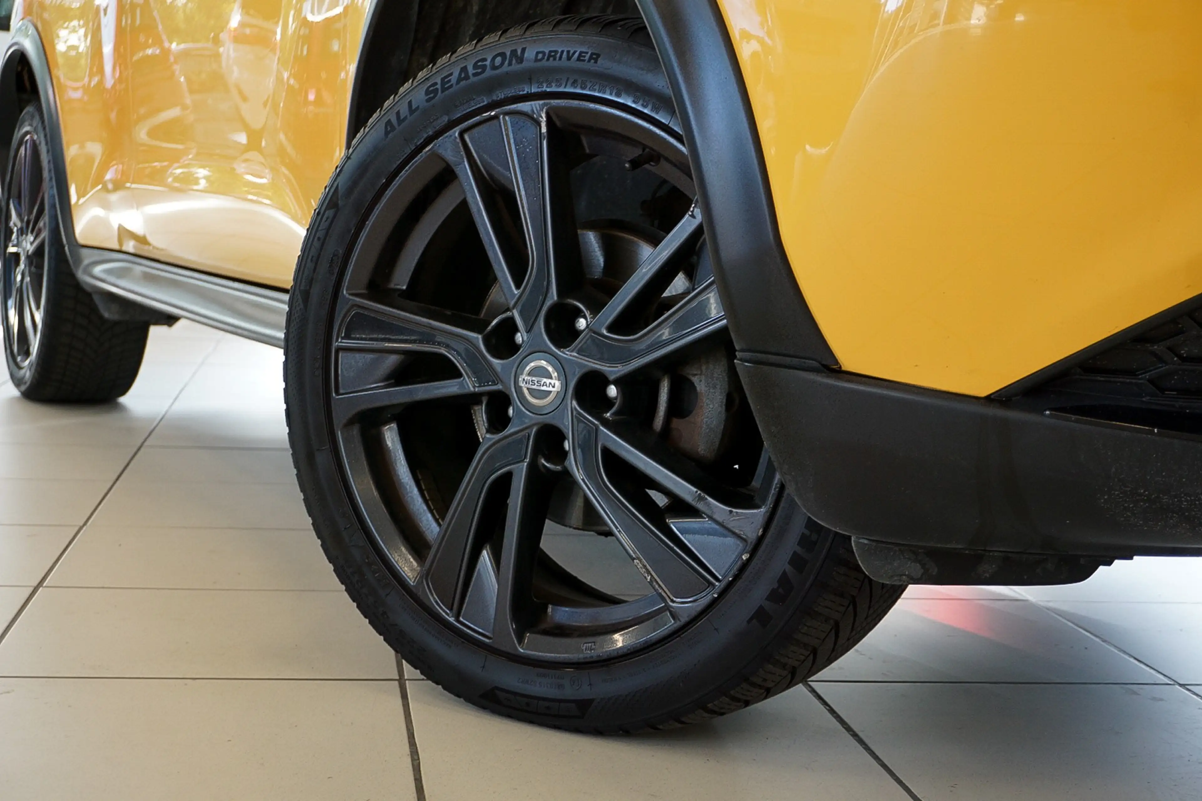 Nissan Juke 1.2 DIG-T 2WD N-Connecta | Caméra de recul • GPS • Climatisation auto • JA 18’’ | Garantie 12 mois — photo 8