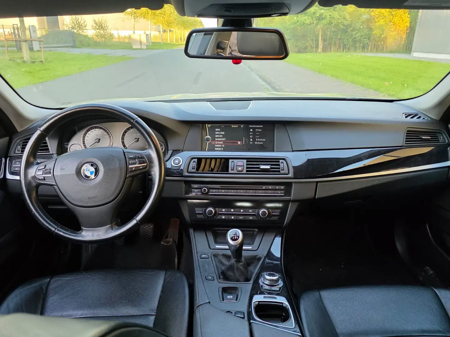 BMW 523 Executive Grijs - 2
