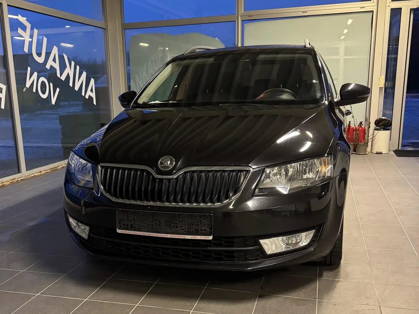 Skoda Octavia Ambition Noir - 2