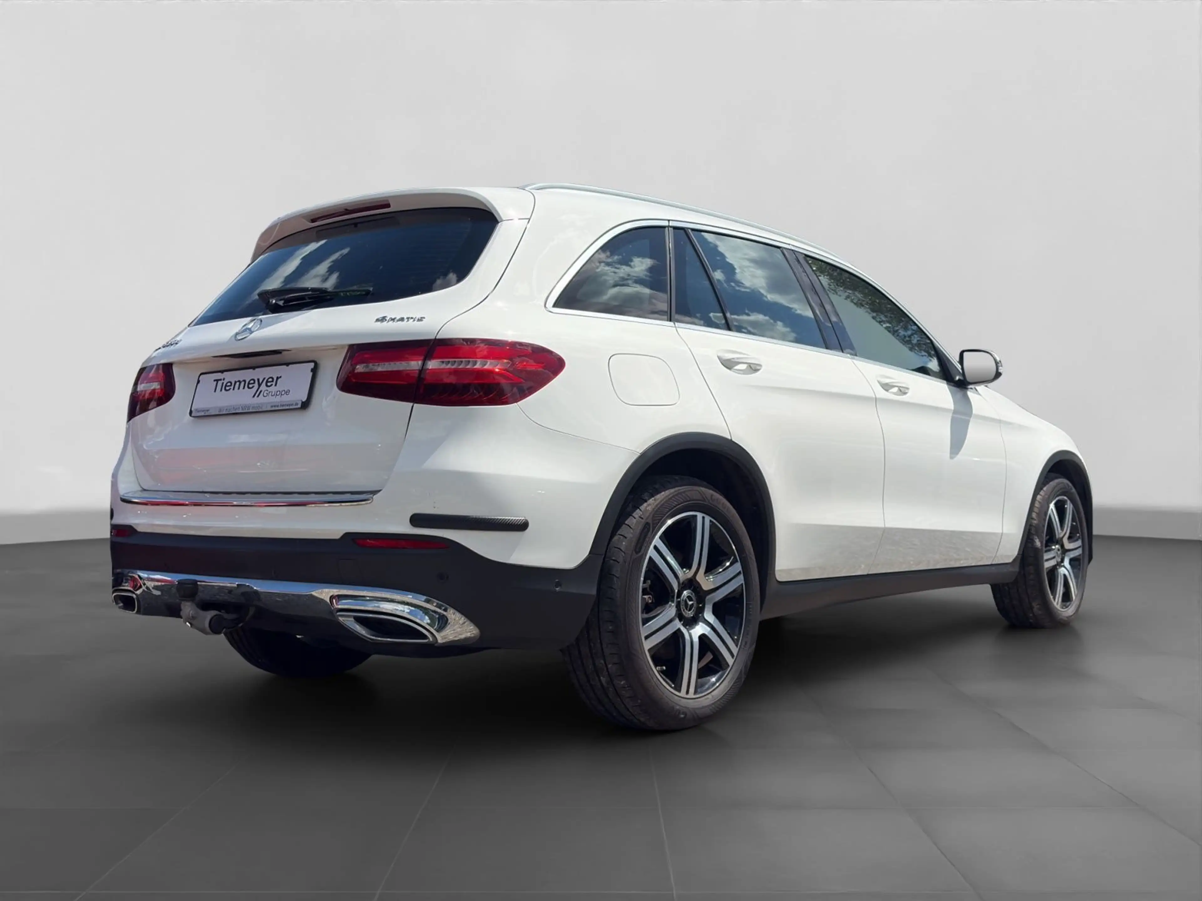 Mercedes-Benz GLC 220 d 4 Matic EXCLUSIVE AHK PANO LED — photo 3