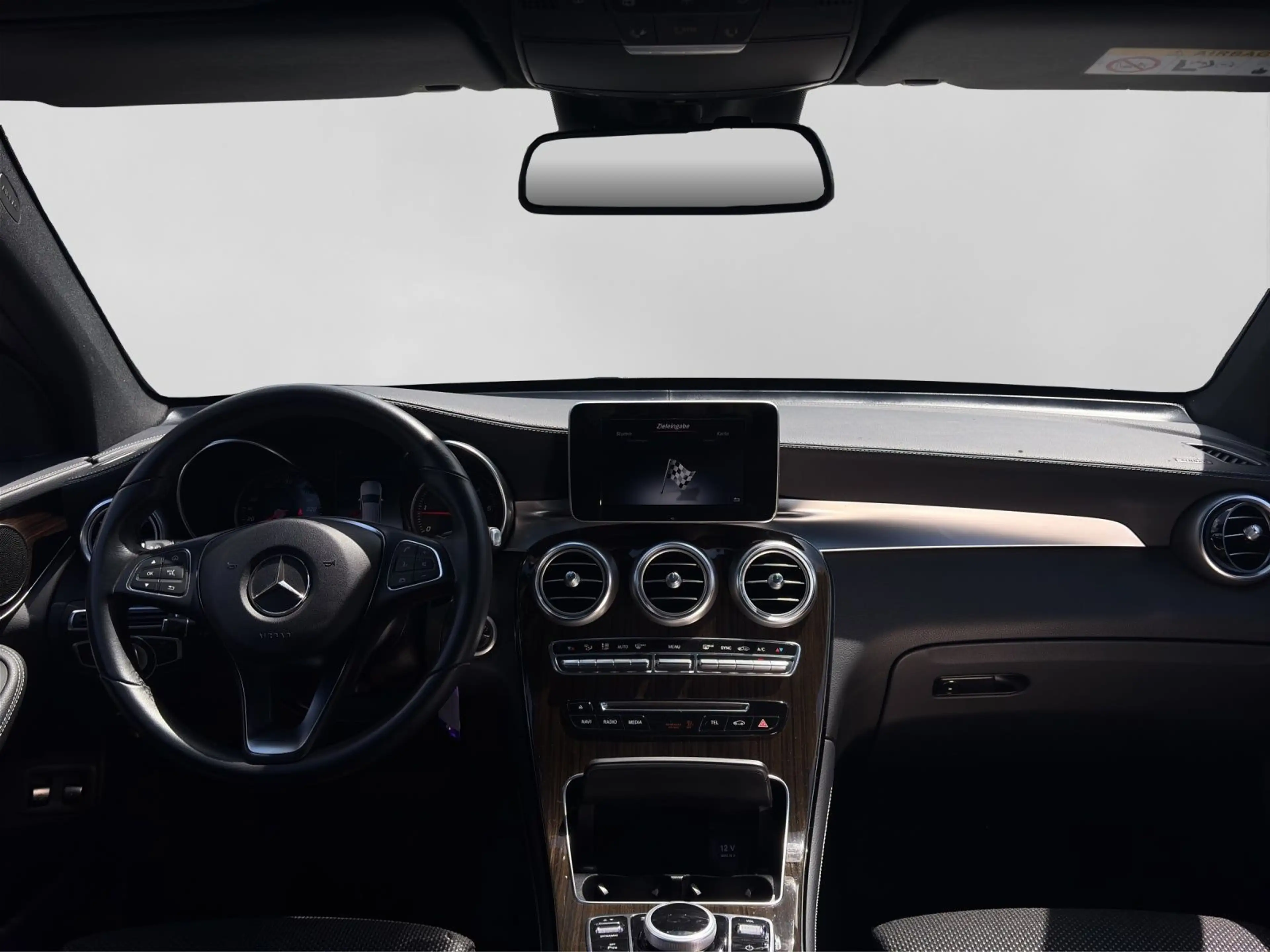 Mercedes-Benz GLC 220 d 4 Matic EXCLUSIVE AHK PANO LED — photo 5