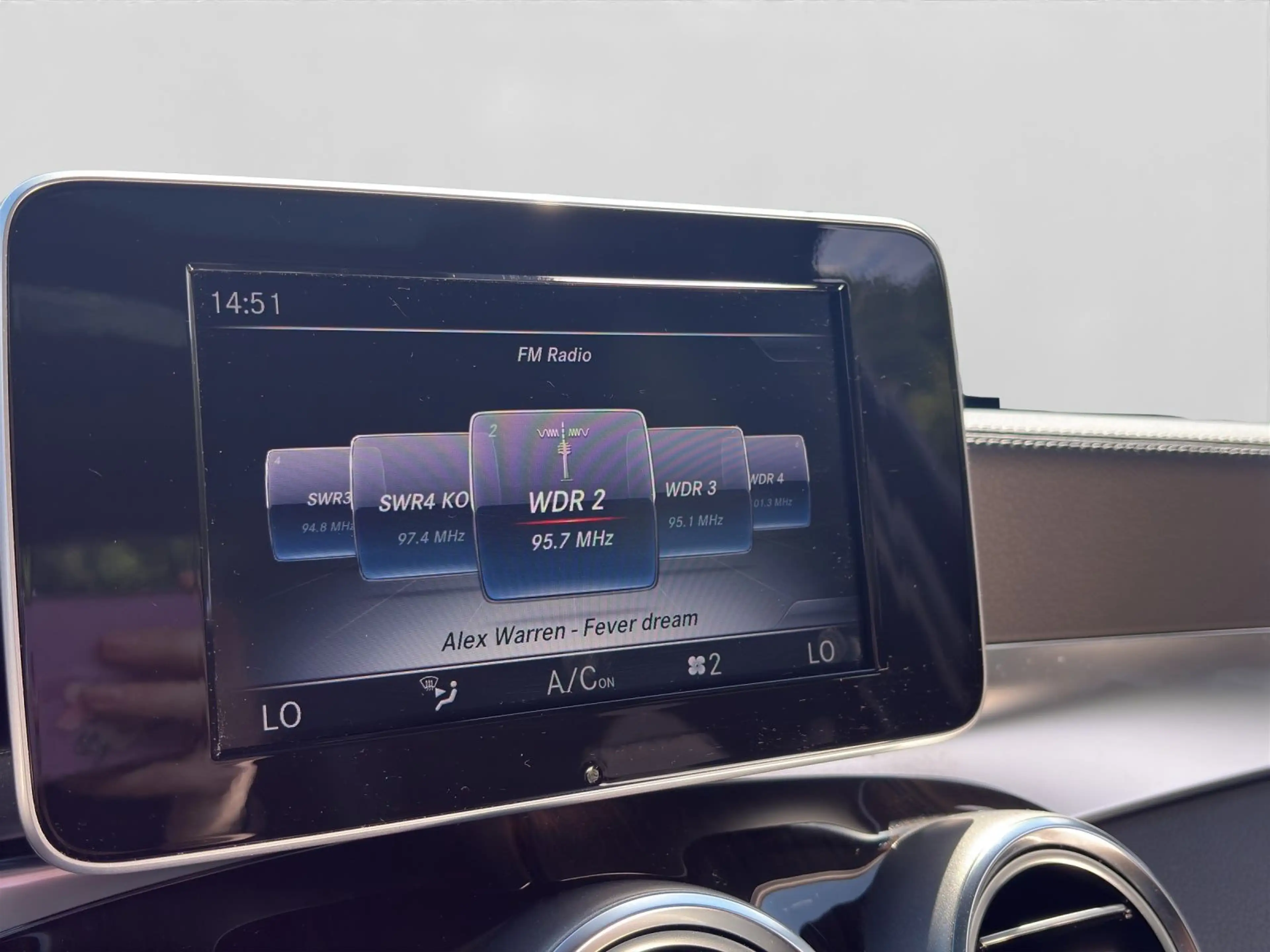 Mercedes-Benz GLC 220 d 4 Matic EXCLUSIVE AHK PANO LED — photo 14