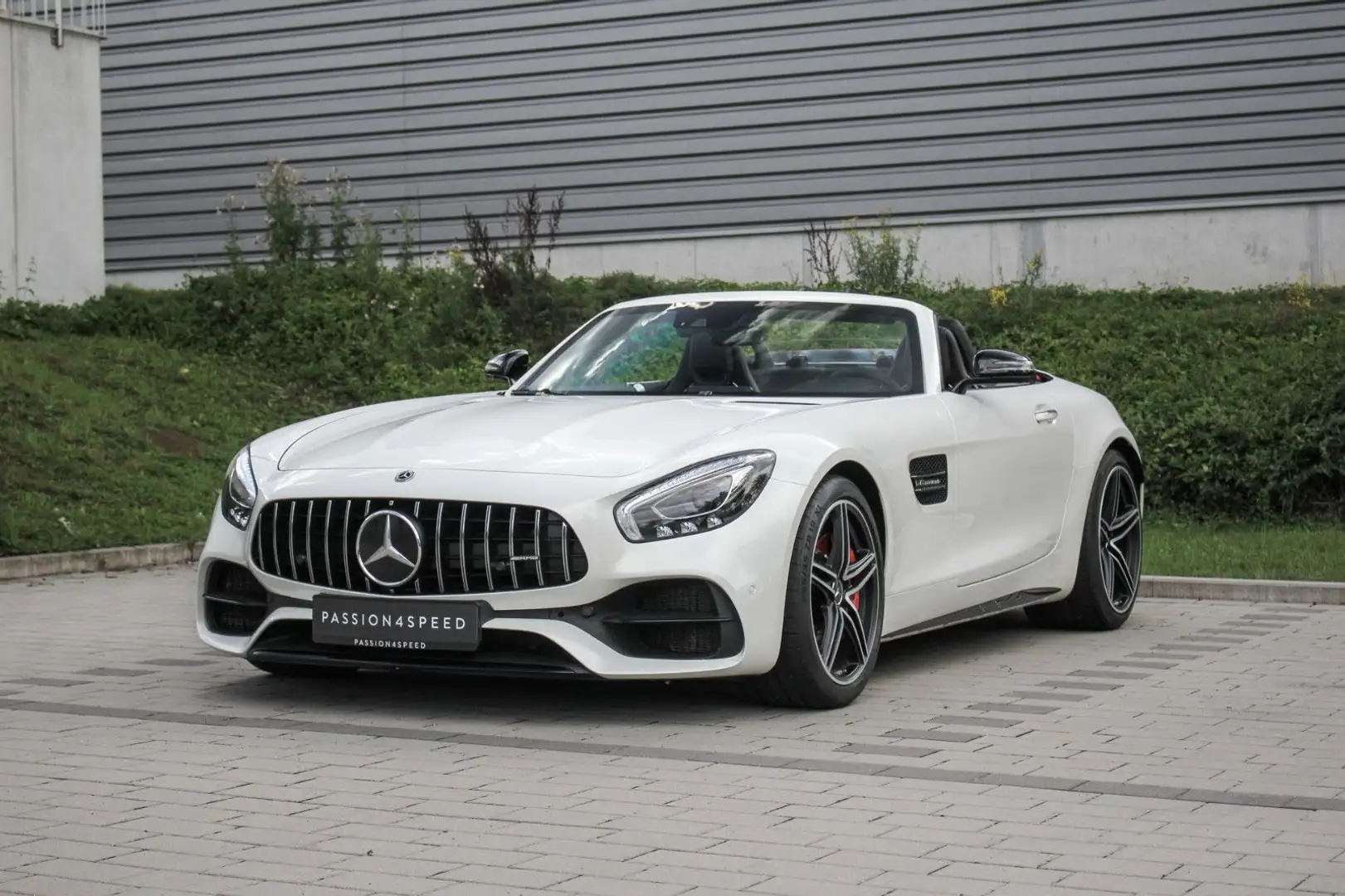 Mercedes-Benz AMG GT Roadster Weiß - 1