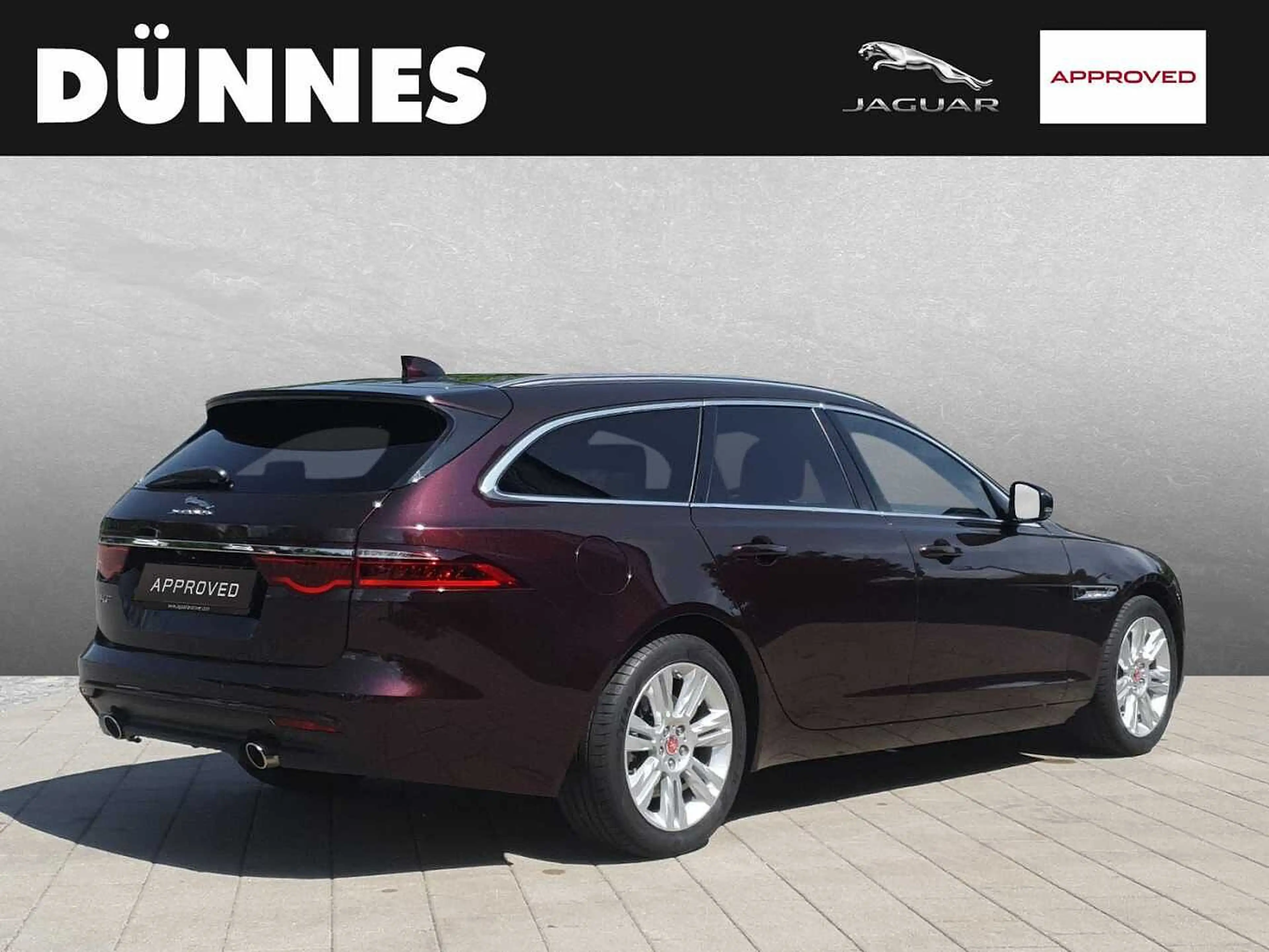 Jaguar XF 25t Sportbrake Portfolio — photo 2