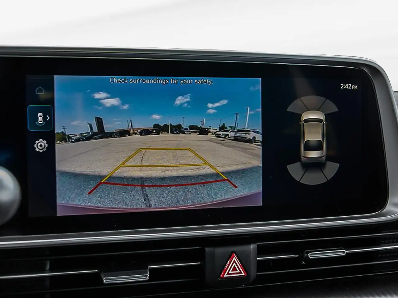 Hyundai IONIQ 6 снимка Hyundai IONIQ 6
