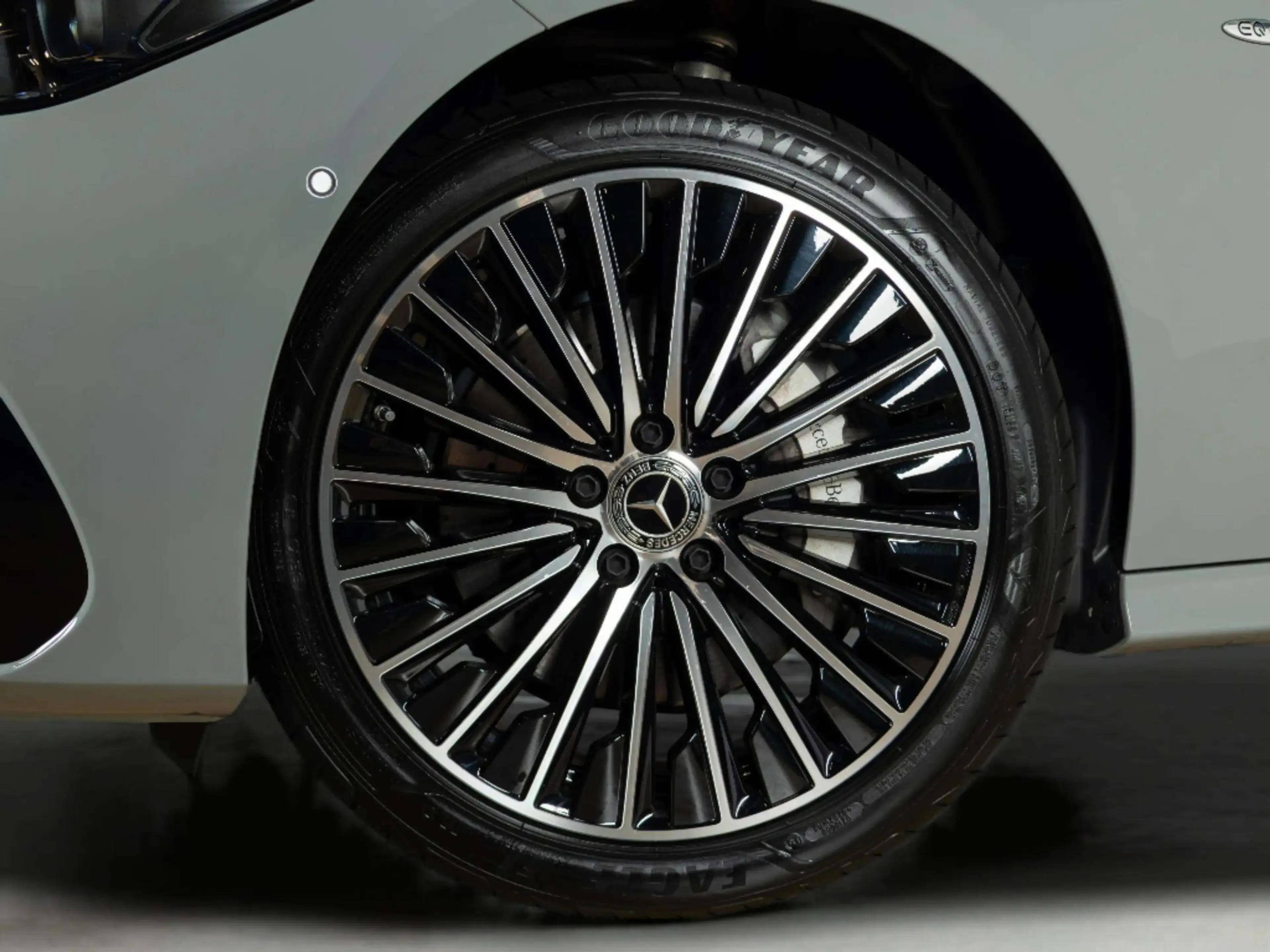 Mercedes-Benz CLE 300 Coupé e AMG Line | Panorama dak — photo 7