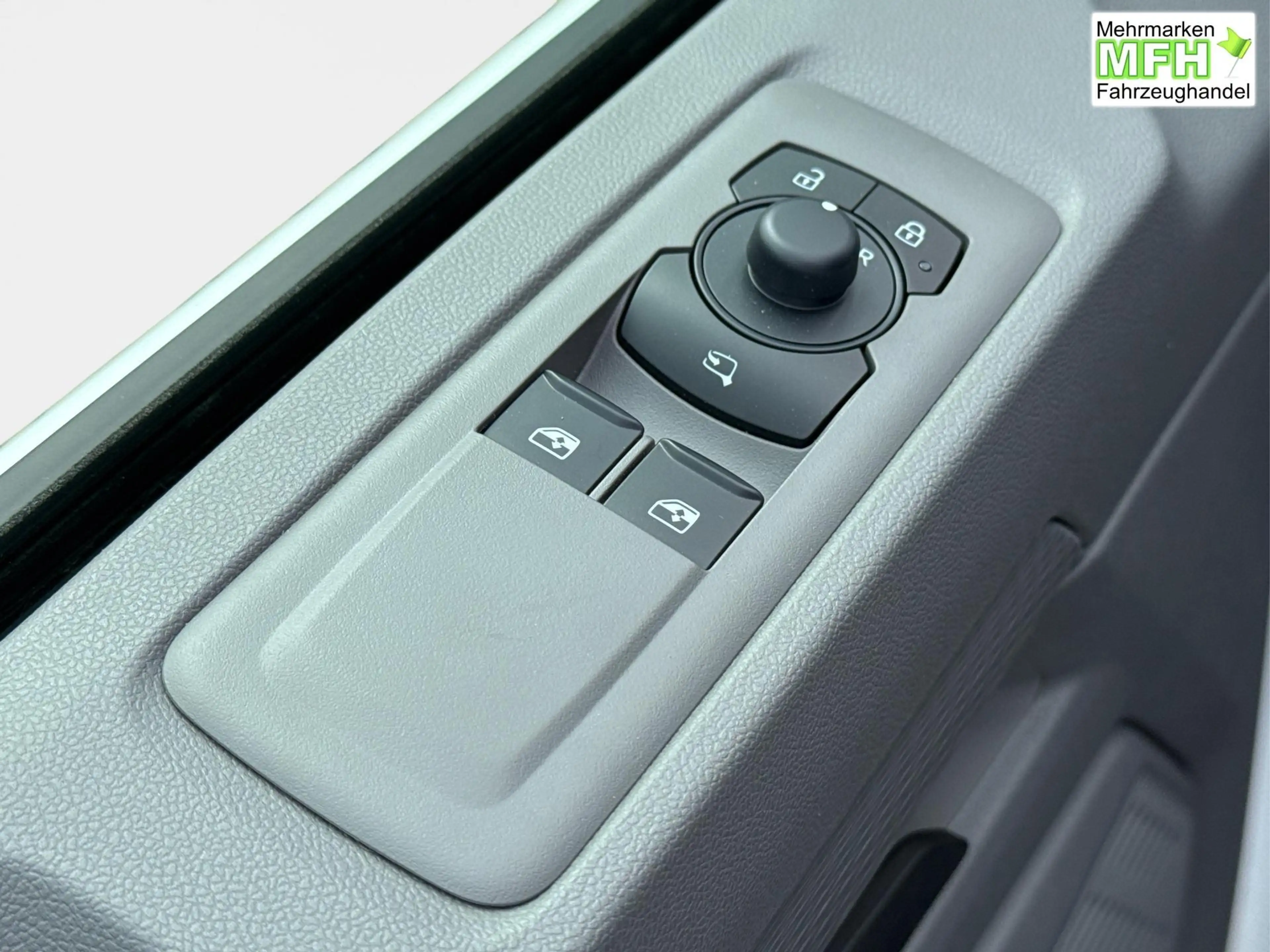 Volkswagen T7 Caravelle Basis KR 9-Sitzer+AHK+LED+KAM+PDC+SHZ+ALU+GJR 2... — photo 15