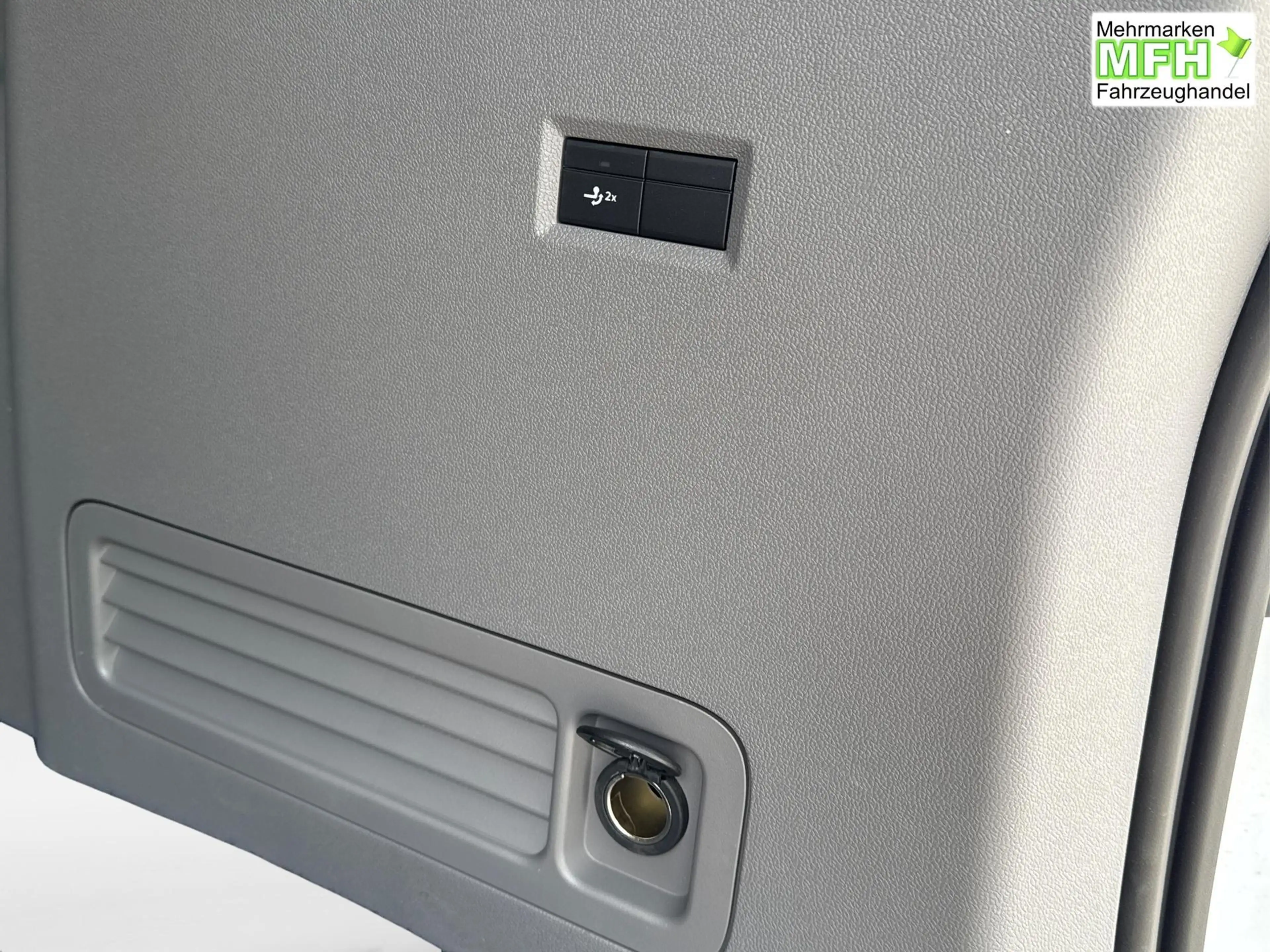 Volkswagen T7 Caravelle Basis KR 9-Sitzer+AHK+LED+KAM+PDC+SHZ+ALU+GJR 2... — photo 13