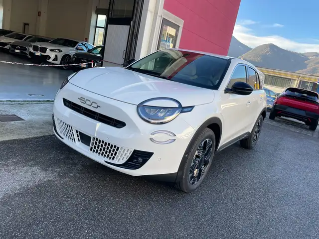 Fiat 600 600 Hybrid 110 CV DCT MHEV La Prima