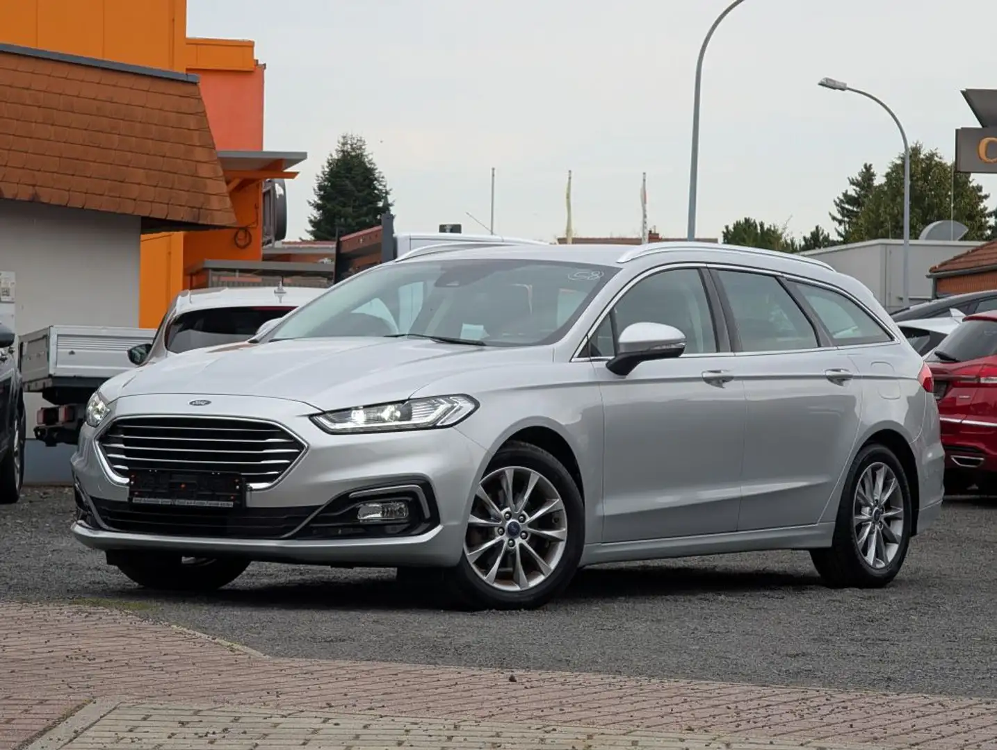 Ford Mondeo Turnier 2.0 EcoBlue 150PS Titanium LED BUSINESS 3 Argent - 2