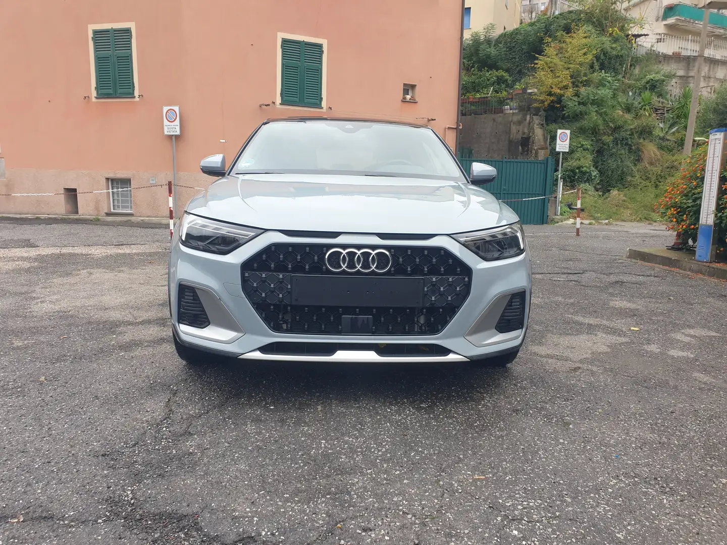 Audi A1 A1 allstreet 30 1.0 tfsi 110cv s tronic bicolor Grigio - 2
